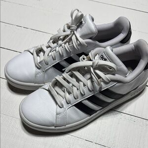 Adidas Women's White and Black Athletic Shoes